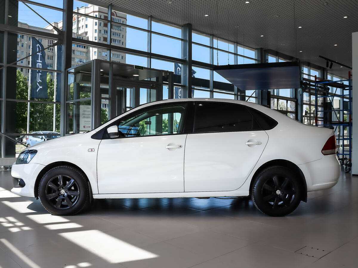 Volkswagen Polo с пробегом — 2013 год. Фото: #2