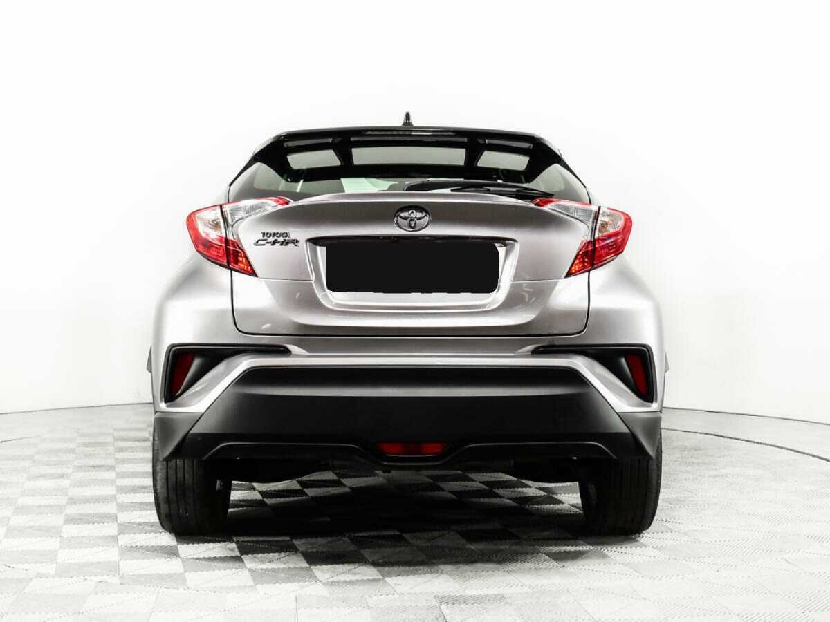 Toyota C-HR с пробегом — 2019 год. Фото: #5