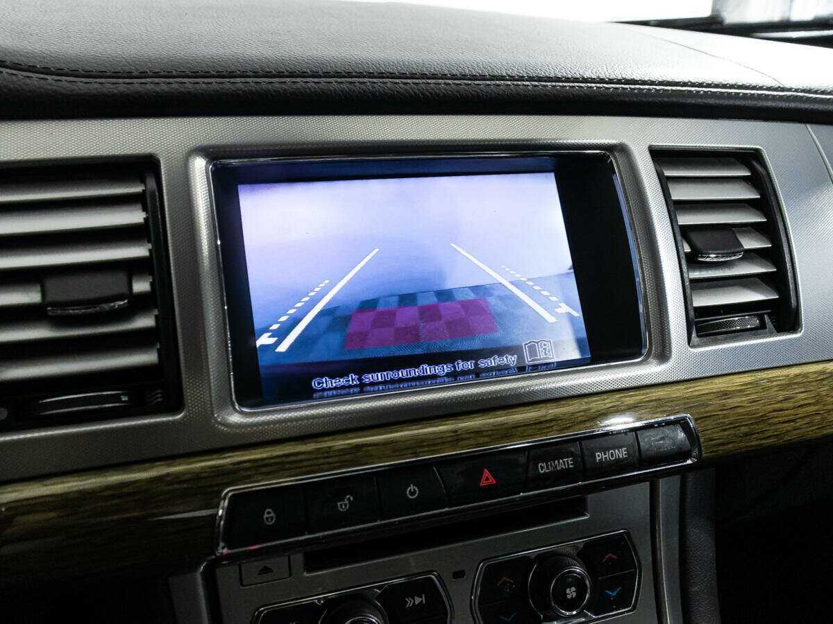 Jaguar XF с пробегом — 2012 год. Фото: #16