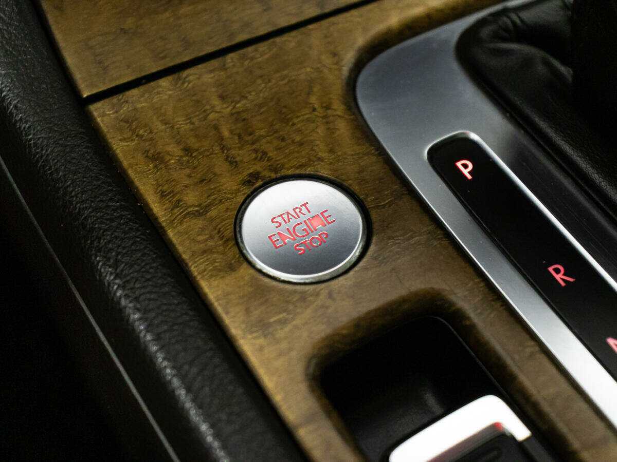 Volkswagen Touareg с пробегом — 2013 год. Фото: #17