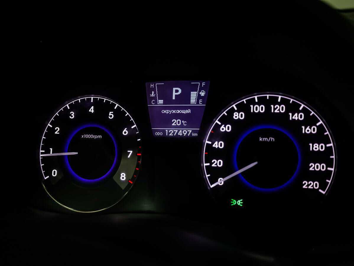 Hyundai Solaris с пробегом — 2012 год. Фото: #17