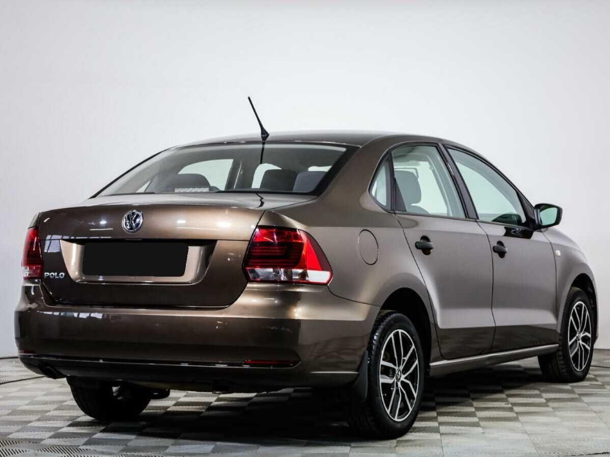 Volkswagen Polo с пробегом — 2016 год. Фото: #3
