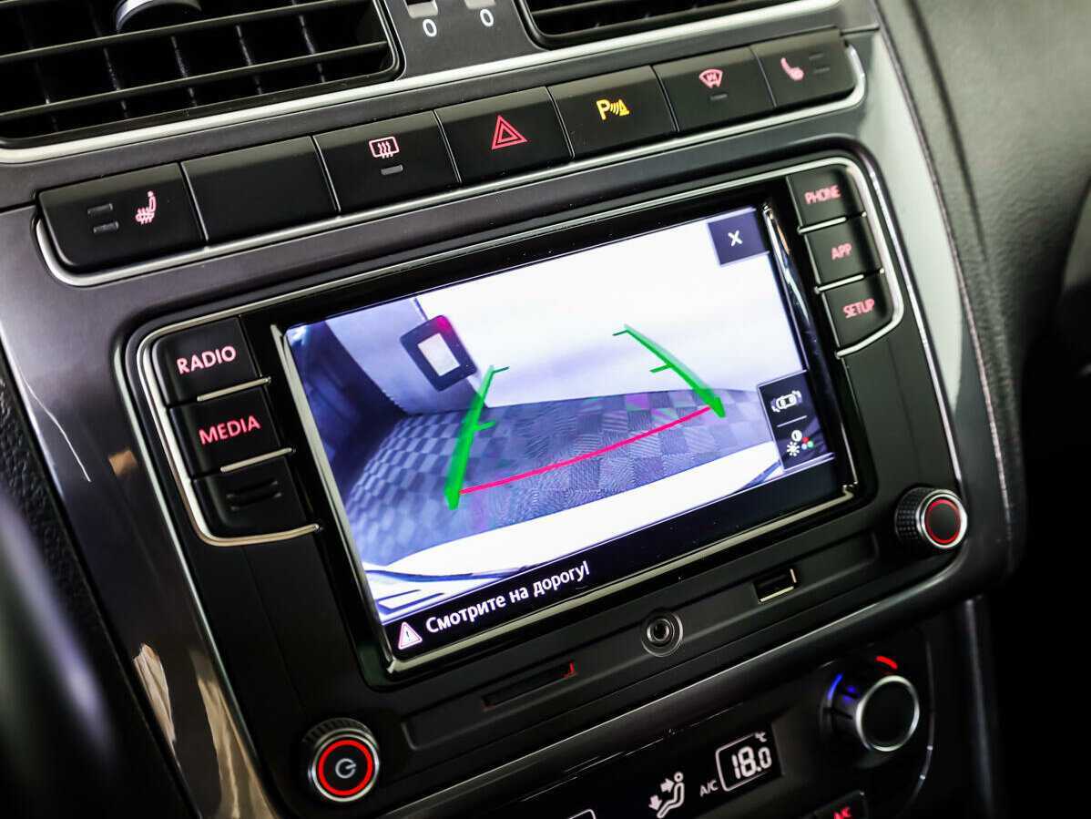 Volkswagen Polo с пробегом — 2019 год. Фото: #12