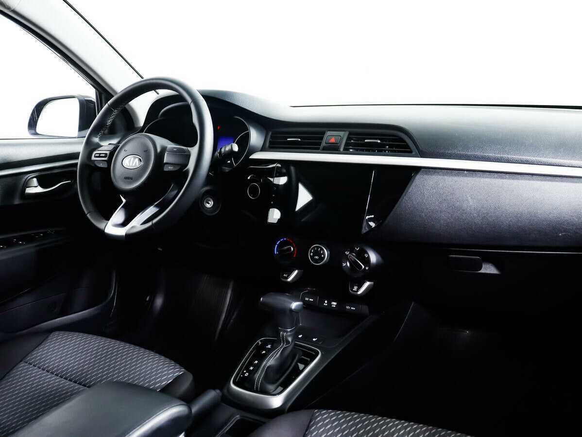 Kia Rio с пробегом — 2020 год. Фото: #8