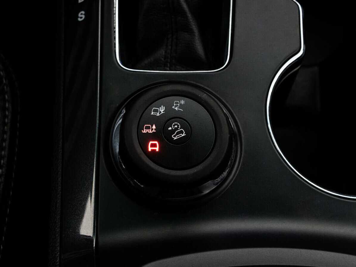 Ford Explorer с пробегом — 2016 год. Фото: #17