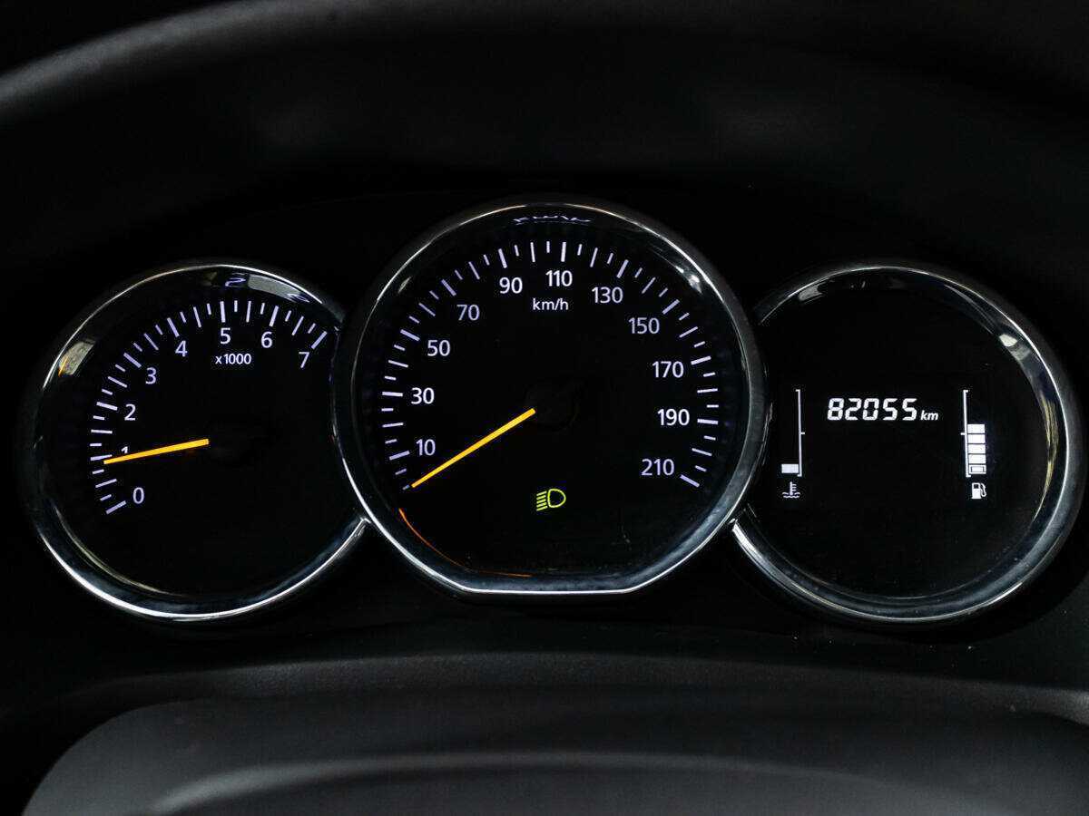 Renault Logan с пробегом — 2019 год. Фото: #11