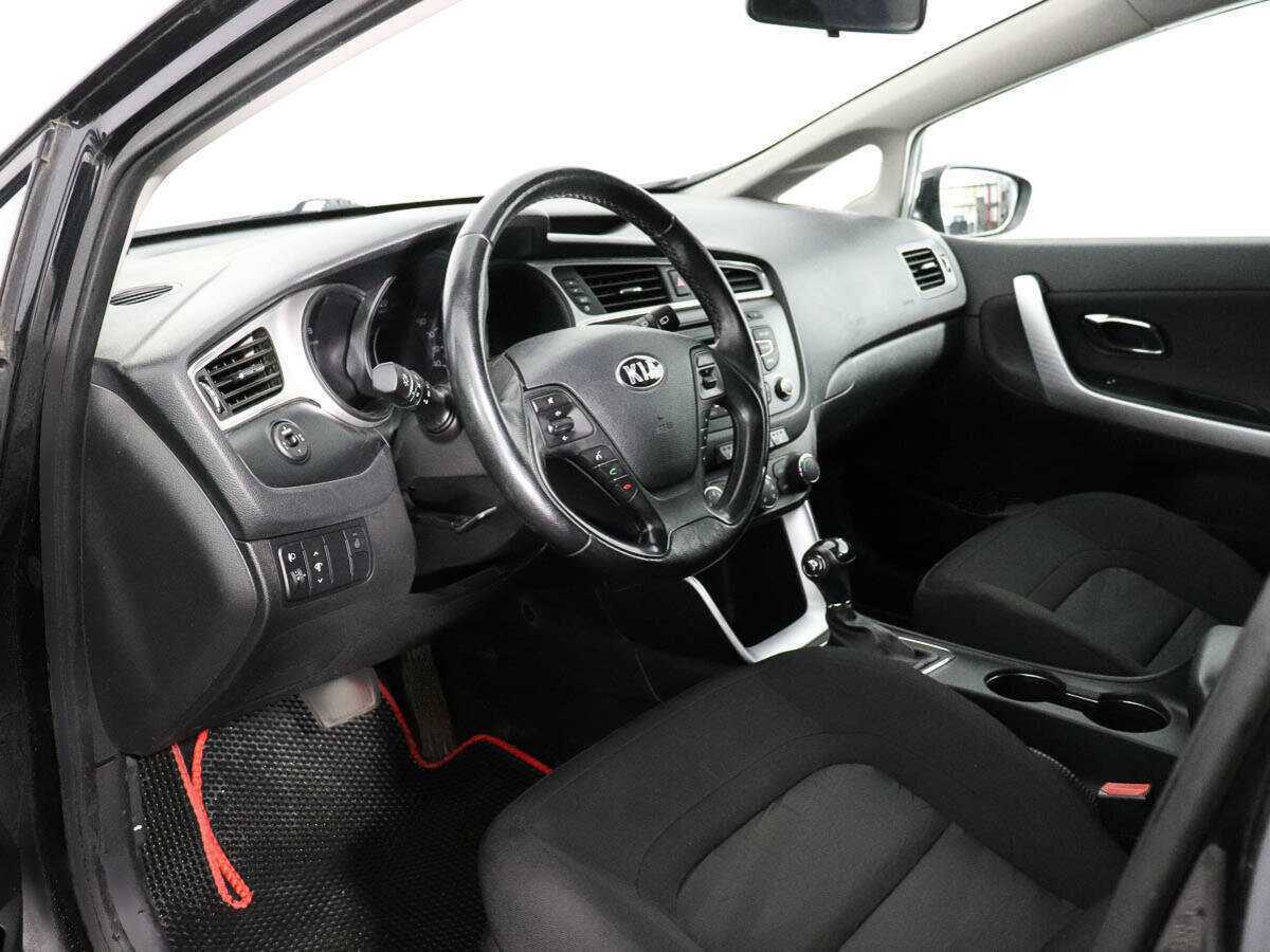 Kia Ceed с пробегом — 2016 год. Фото: #9