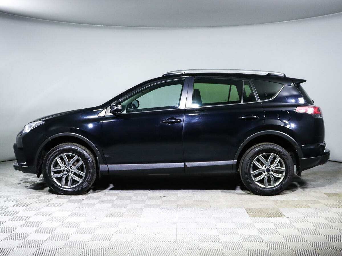 Toyota RAV4 с пробегом — 2019 год. Фото: #7