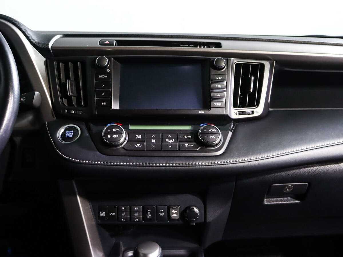 Toyota RAV4 с пробегом — 2019 год. Фото: #12