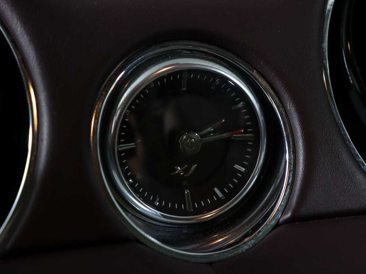 Jaguar XJ с пробегом — 2014 год. Фото: #33