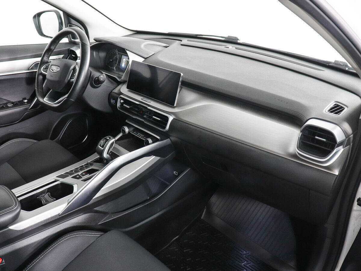 Geely Coolray с пробегом — 2021 год. Фото: #9