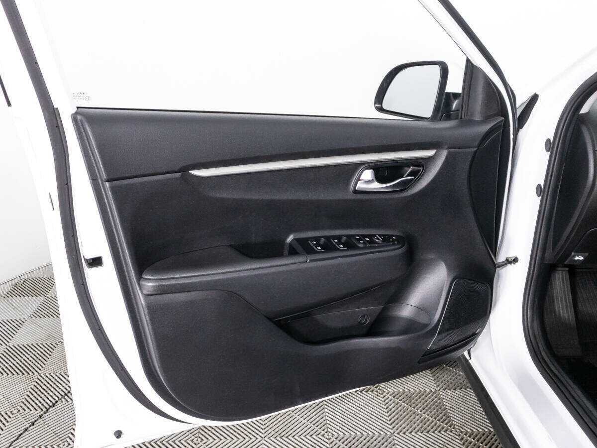 Kia Rio с пробегом — 2021 год. Фото: #22