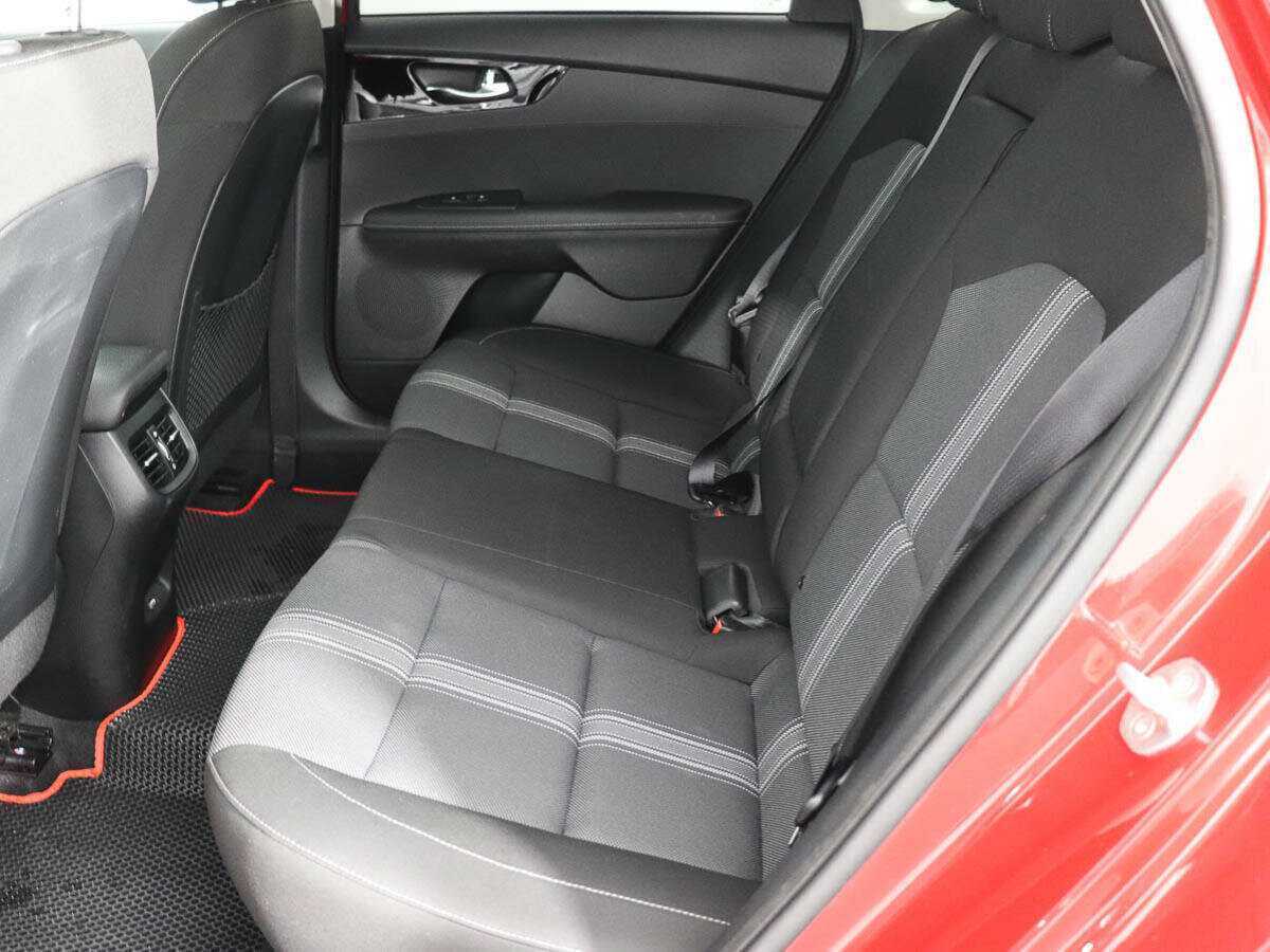 Kia Cerato с пробегом — 2021 год. Фото: #9