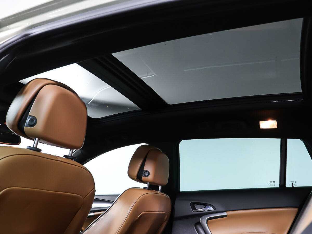 Opel Insignia с пробегом — 2014 год. Фото: #15