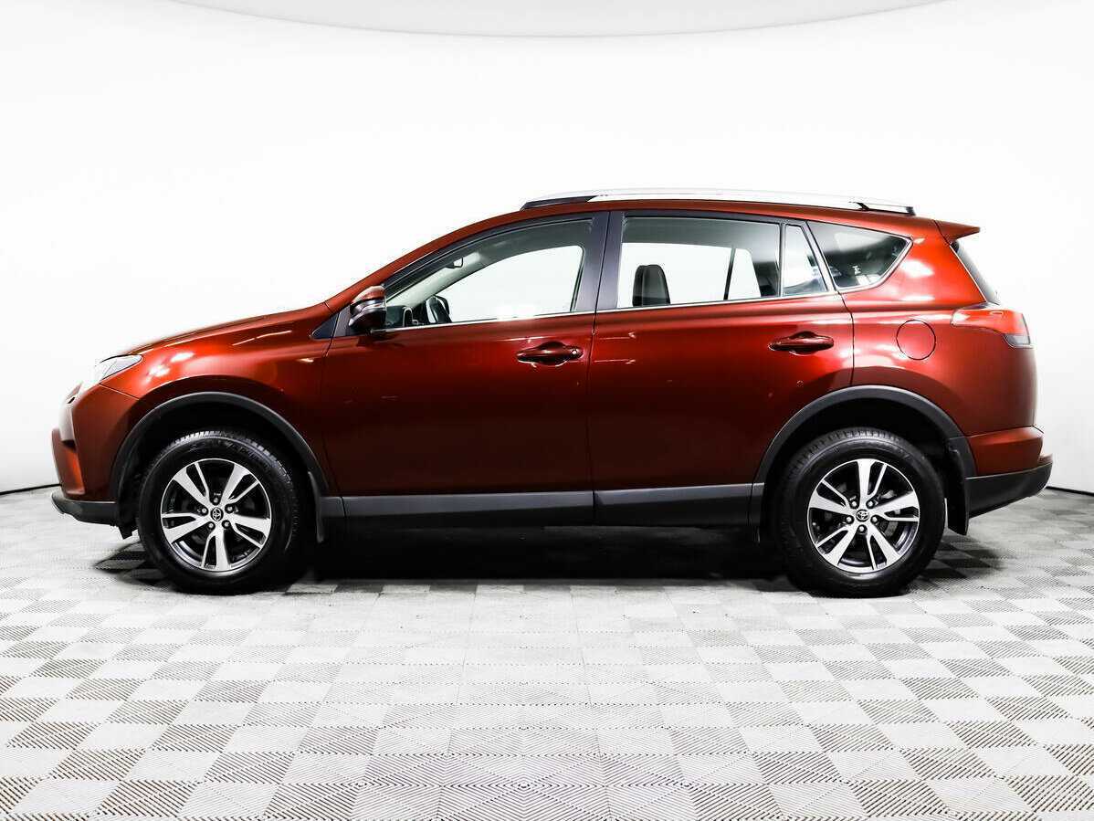 Toyota RAV4 с пробегом — 2017 год. Фото: #7