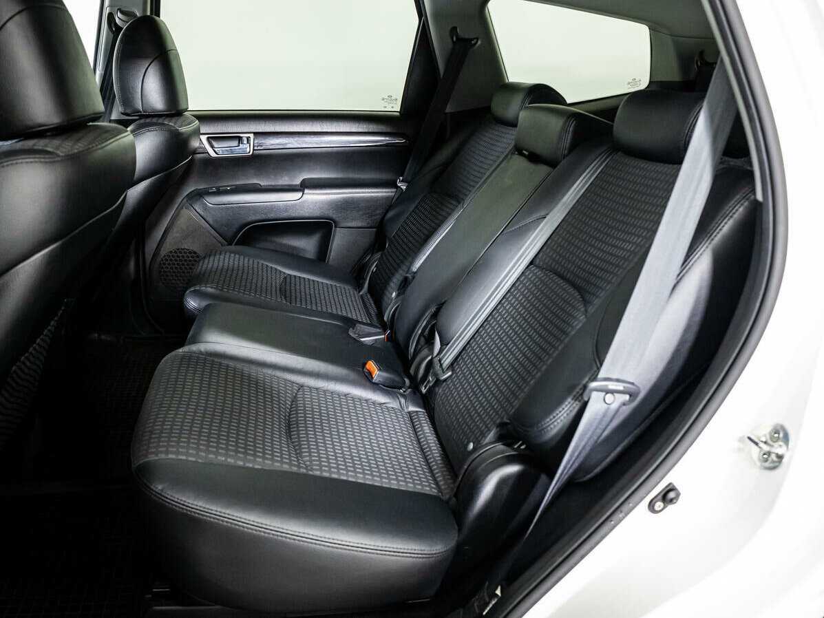 Kia Mohave с пробегом — 2014 год. Фото: #7