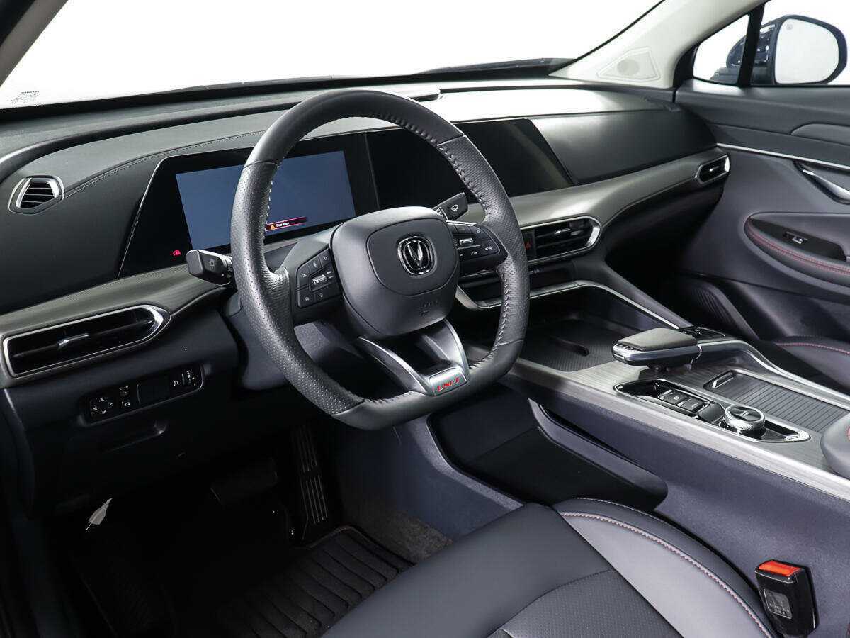 Changan UNI-T с пробегом — 2023 год. Фото: #11