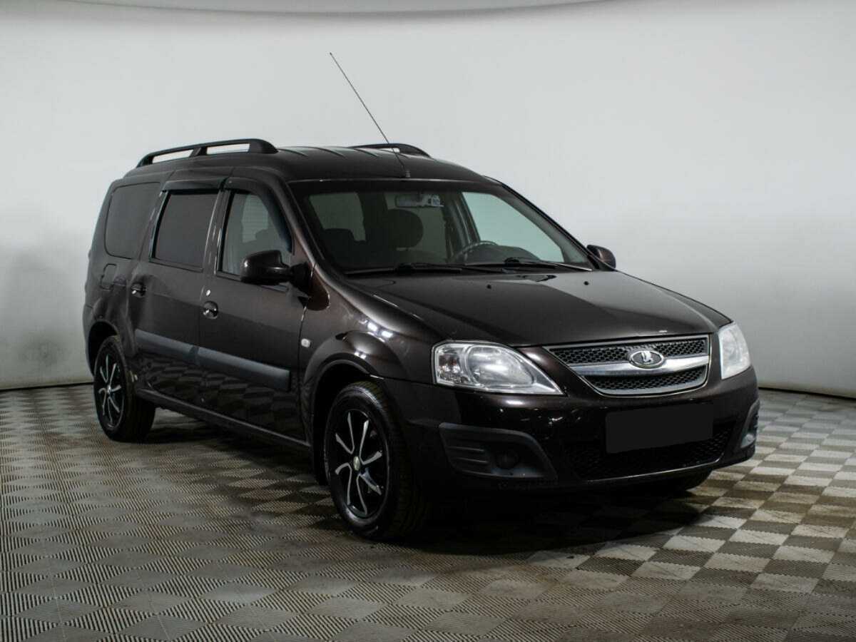 Lada (ВАЗ) Largus с пробегом — 2015 год. Фото: #2