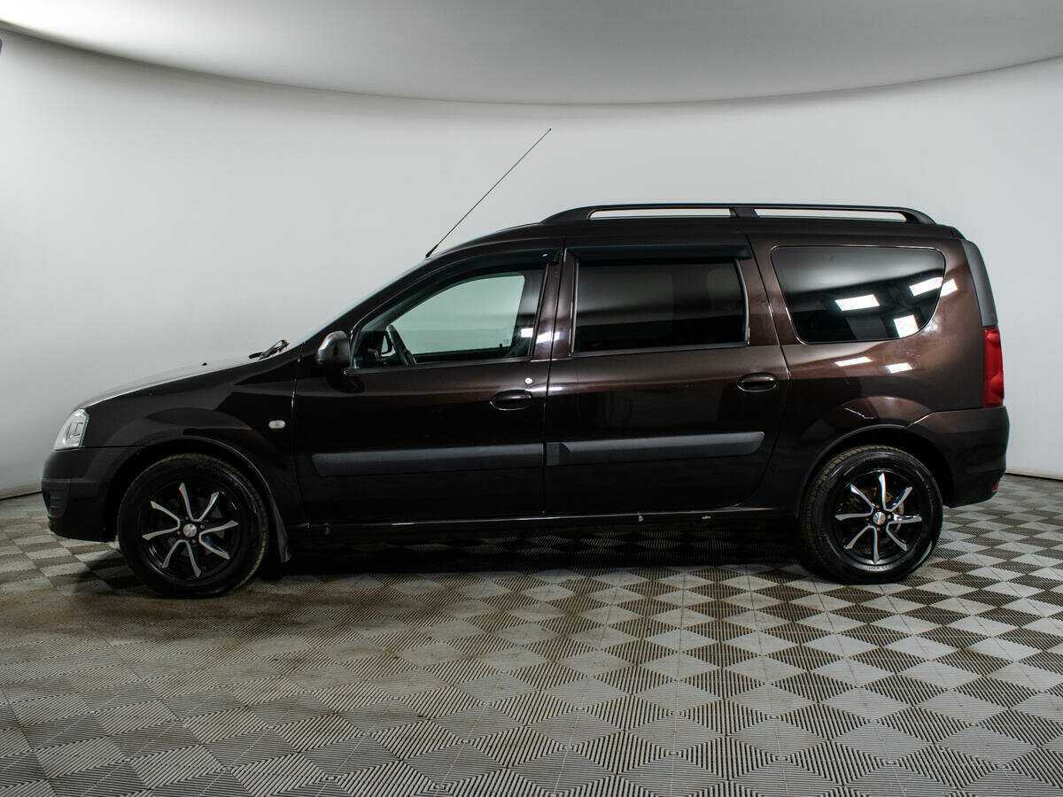 Lada (ВАЗ) Largus с пробегом — 2015 год. Фото: #6