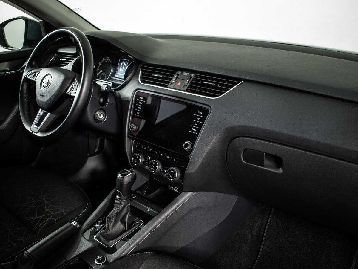 Skoda Octavia с пробегом — 2018 год. Фото: #8