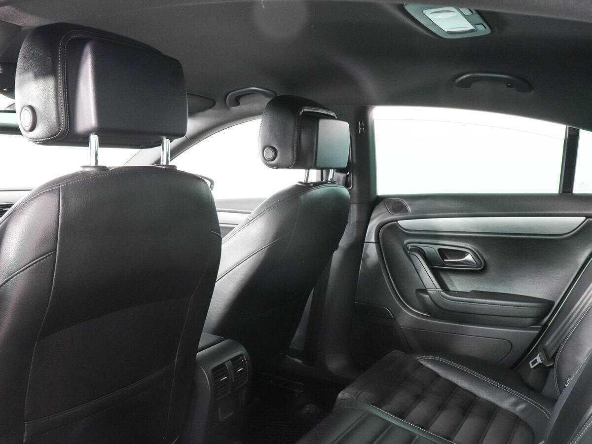 Volkswagen Passat CC с пробегом — 2013 год. Фото: #11