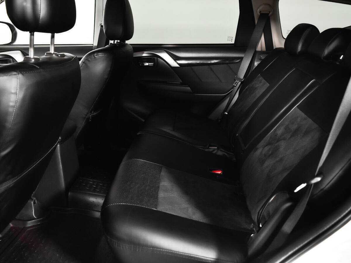 Mitsubishi Pajero Sport с пробегом — 2018 год. Фото: #7