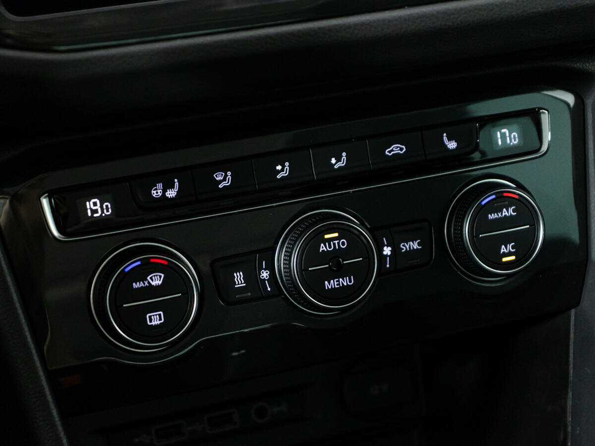 Volkswagen Tiguan с пробегом — 2018 год. Фото: #19