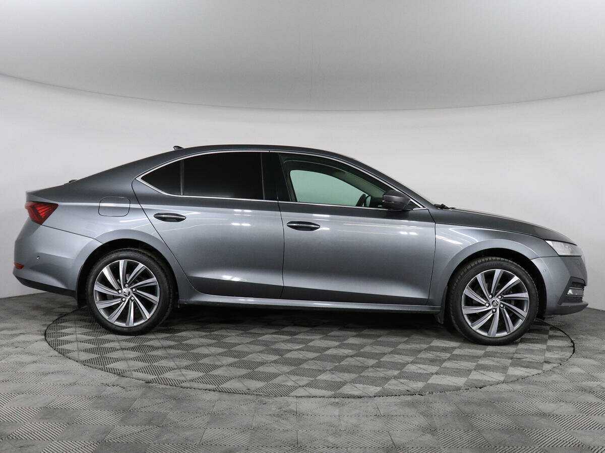 Skoda Octavia с пробегом — 2020 год. Фото: #3