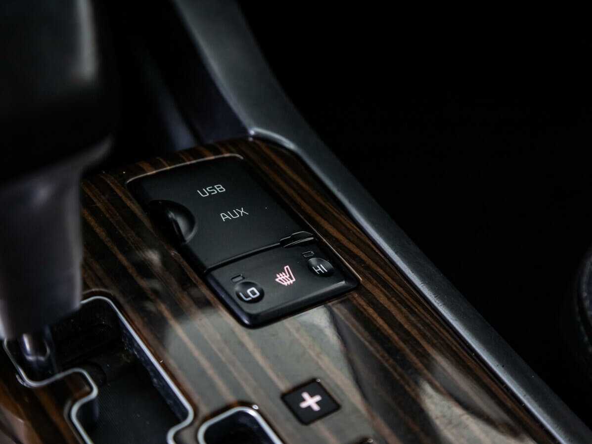 Kia Mohave с пробегом — 2017 год. Фото: #16