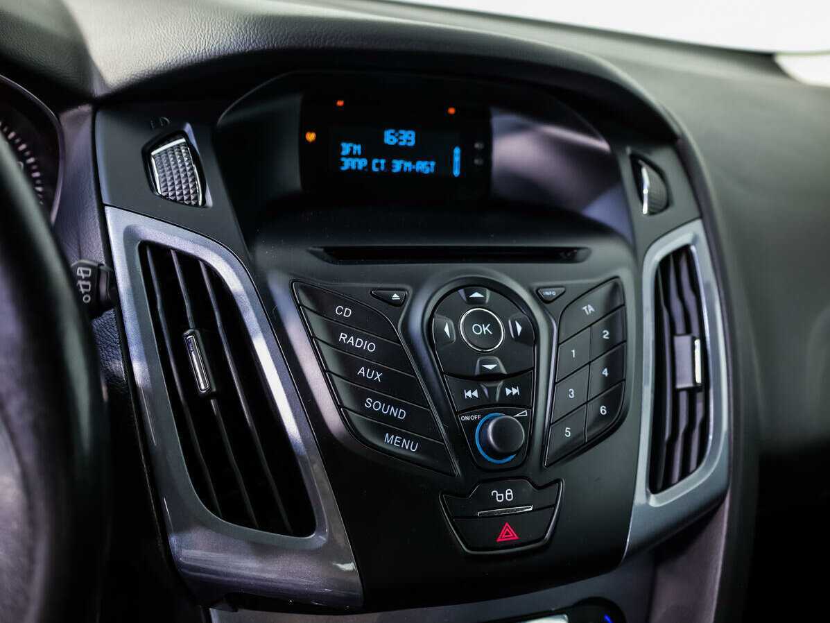 Ford Focus с пробегом — 2013 год. Фото: #12