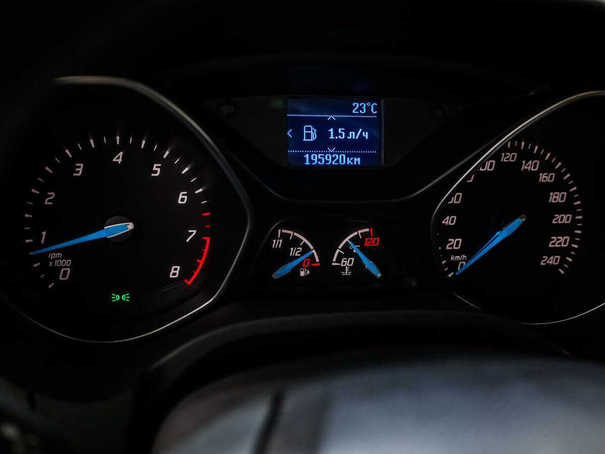 Ford Focus с пробегом — 2013 год. Фото: #15