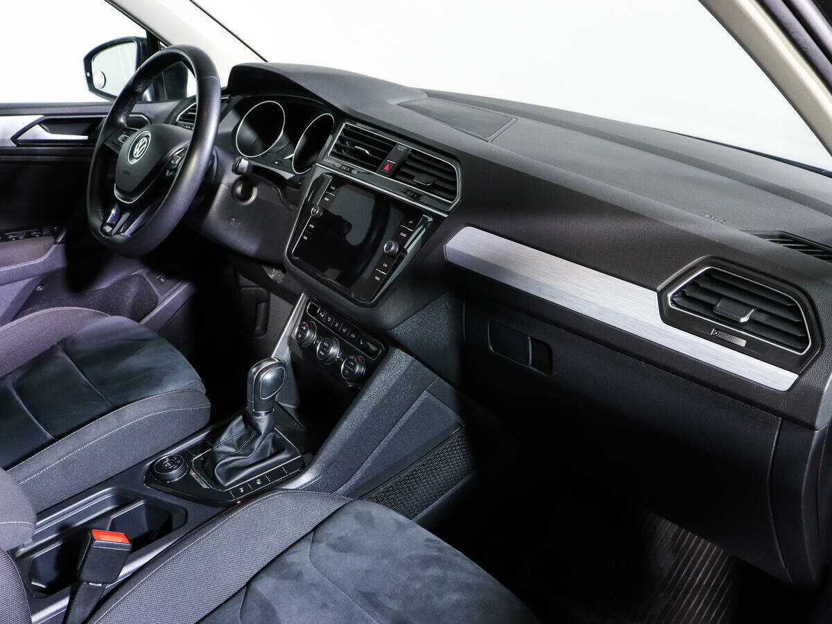 Volkswagen Tiguan с пробегом — 2018 год. Фото: #6