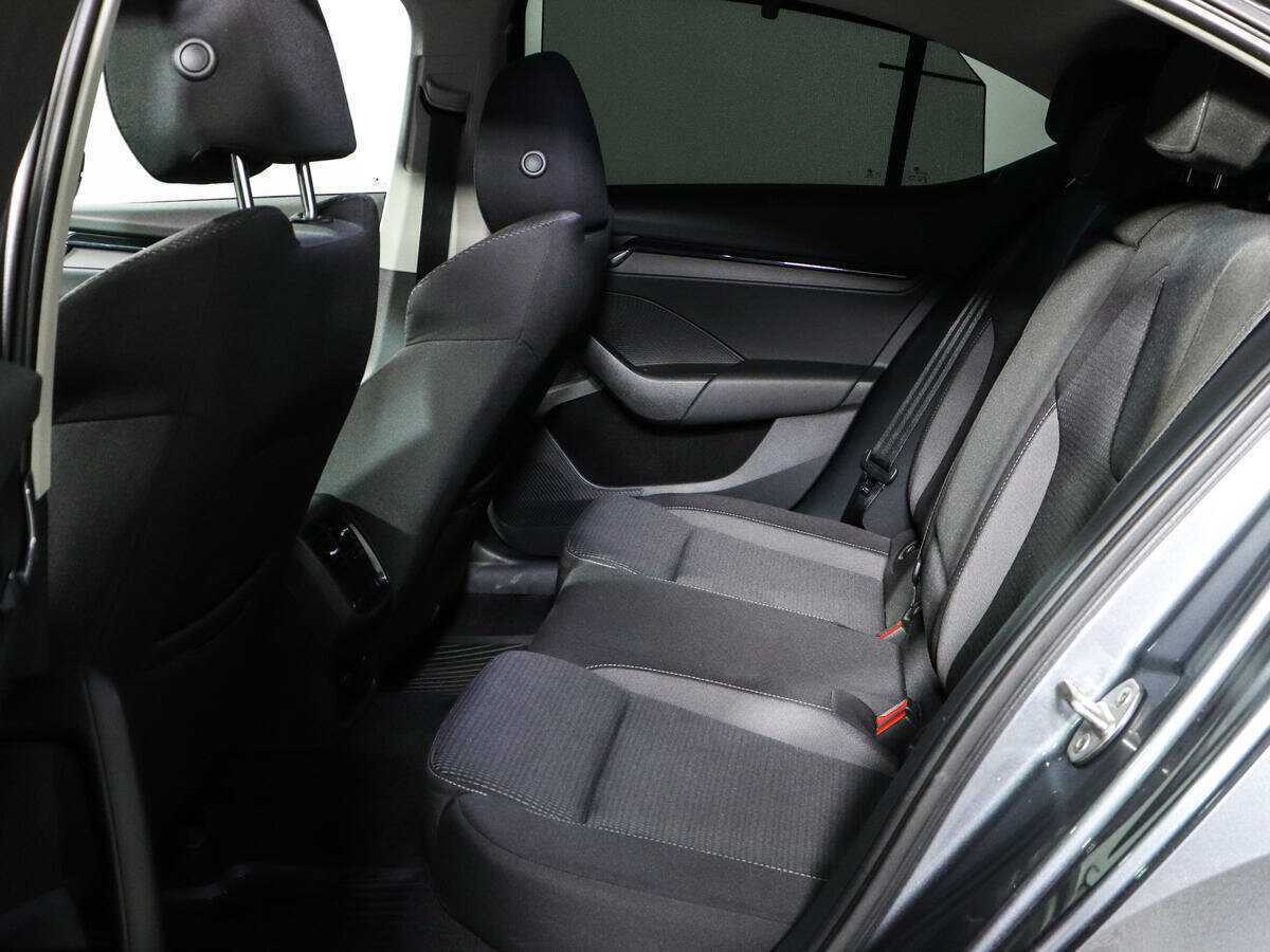 Skoda Octavia с пробегом — 2021 год. Фото: #8