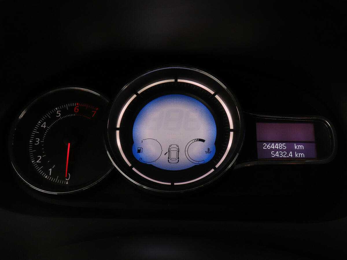 Renault Megane с пробегом — 2015 год. Фото: #6