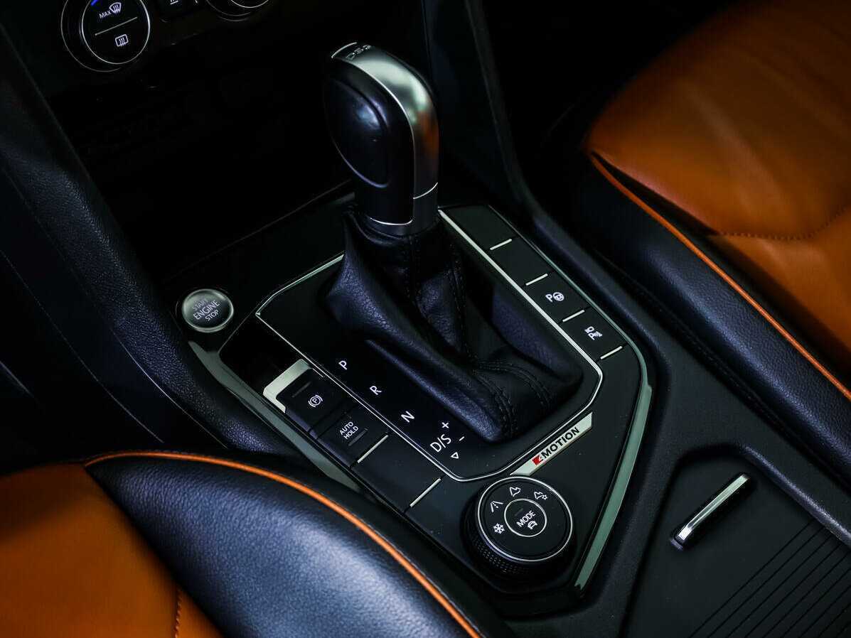 Volkswagen Tiguan с пробегом — 2018 год. Фото: #13