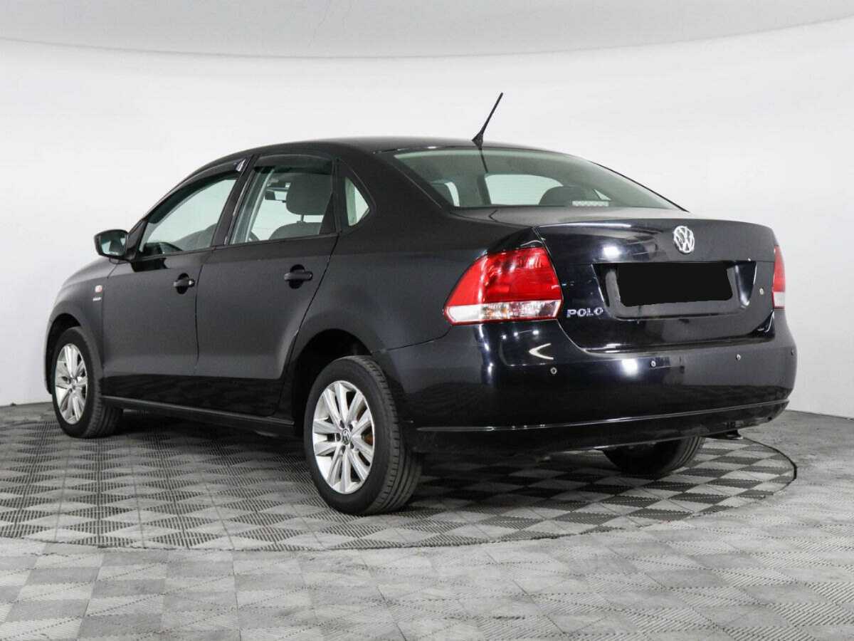Volkswagen Polo с пробегом — 2013 год. Фото: #3