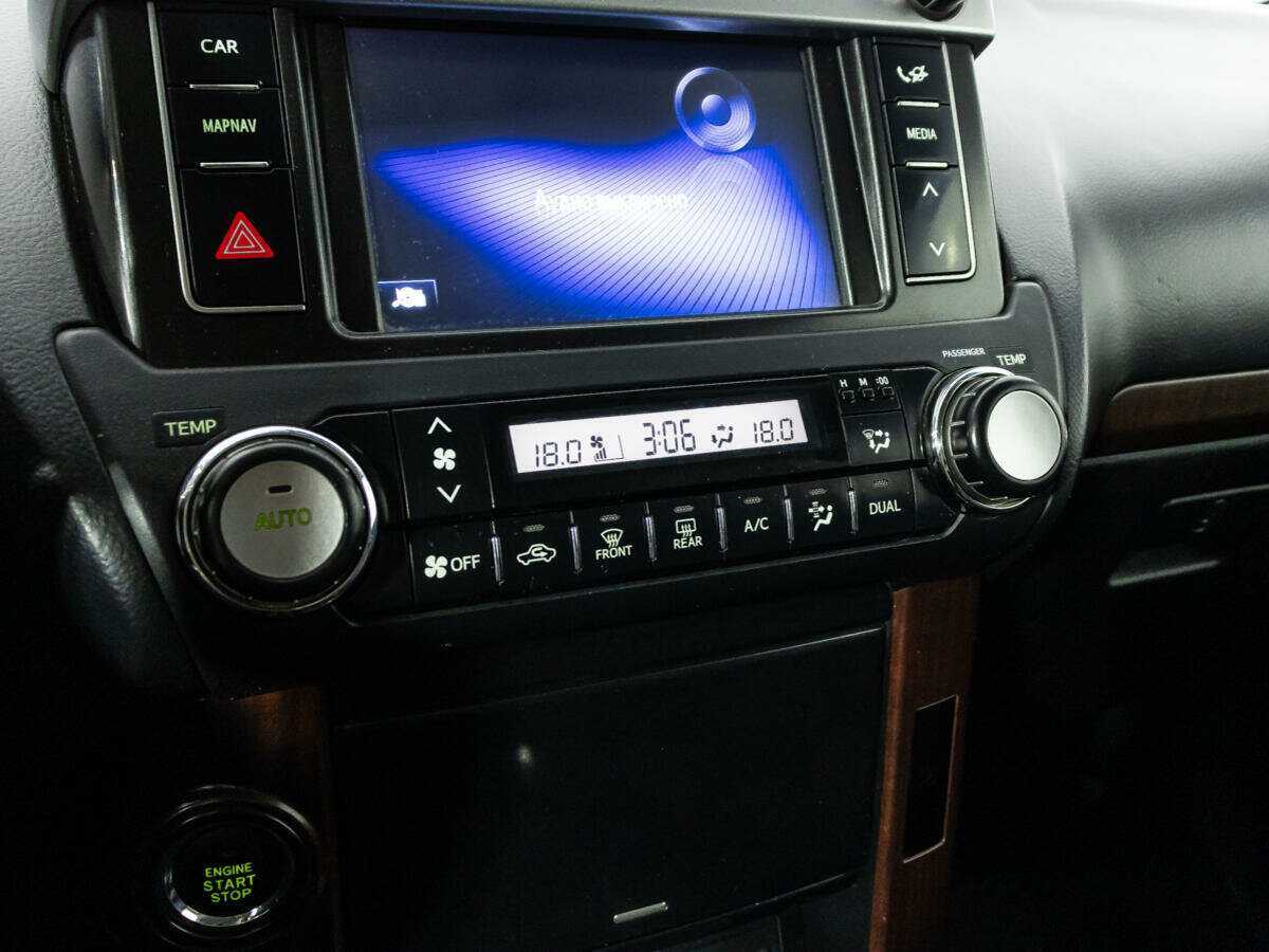 Toyota Land Cruiser Prado с пробегом — 2014 год. Фото: #14