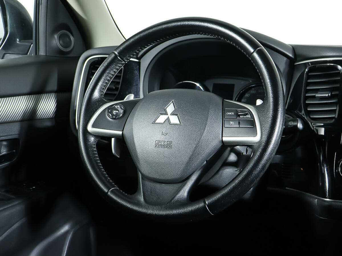 Mitsubishi Outlander с пробегом — 2013 год. Фото: #13