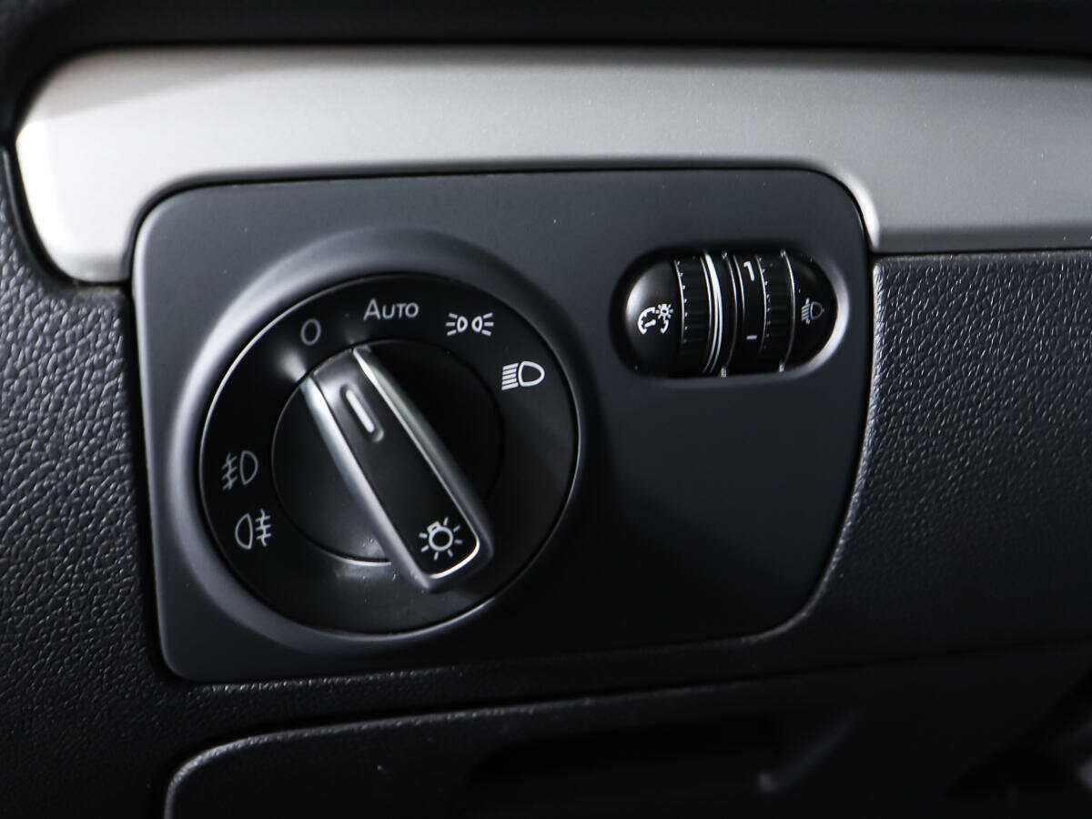 Volkswagen Golf с пробегом — 2012 год. Фото: #12