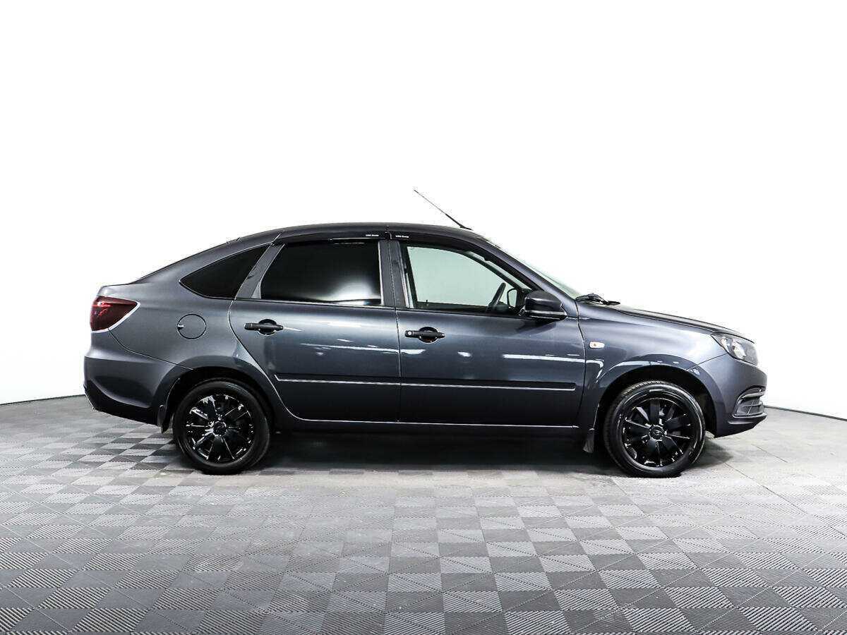 Lada (ВАЗ) Granta с пробегом — 2022 год. Фото: #2