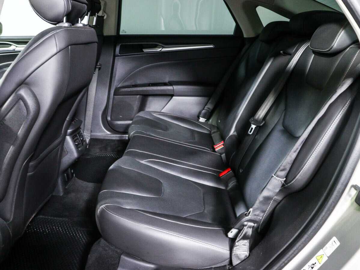 Ford Mondeo с пробегом — 2015 год. Фото: #8