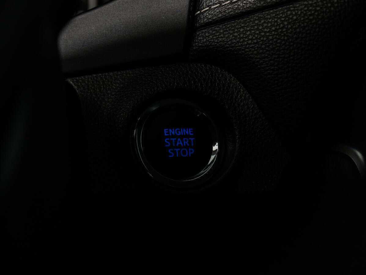 Toyota RAV4 с пробегом — 2020 год. Фото: #16