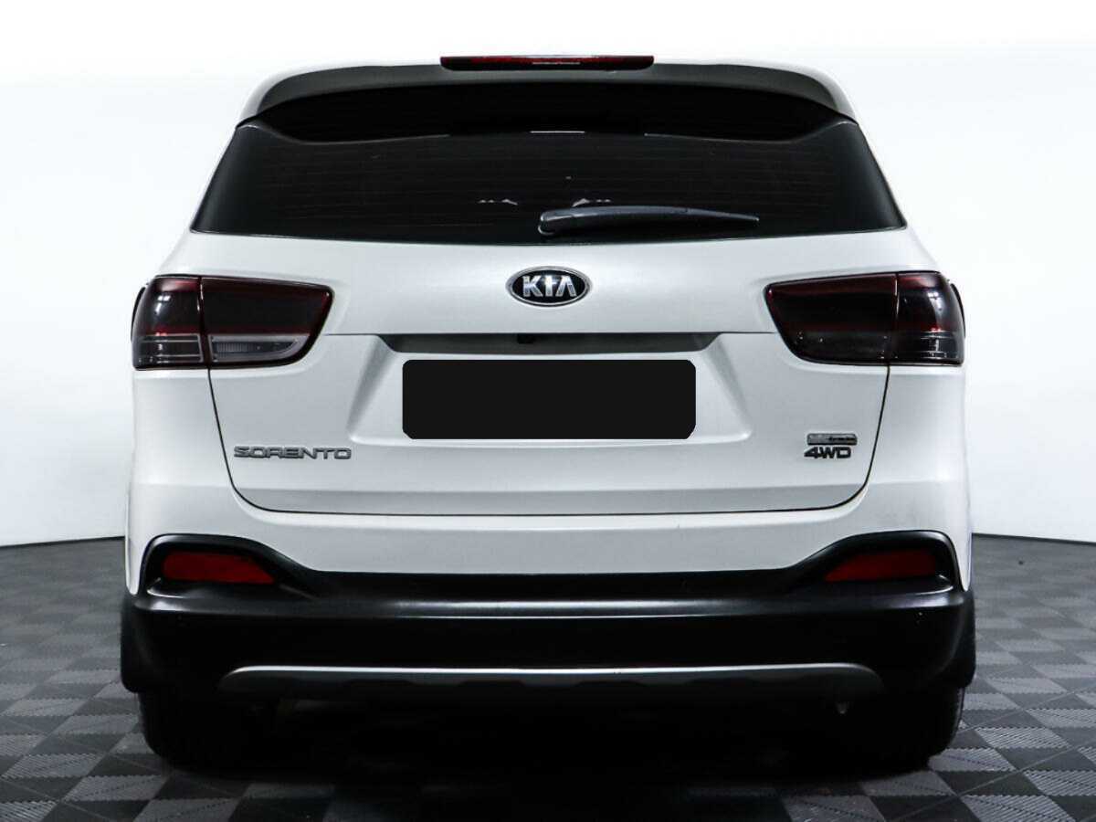 Kia Sorento с пробегом — 2016 год. Фото: #3