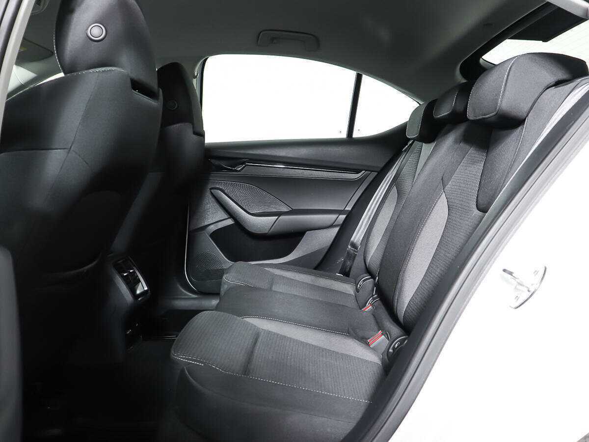 Skoda Octavia с пробегом — 2021 год. Фото: #9