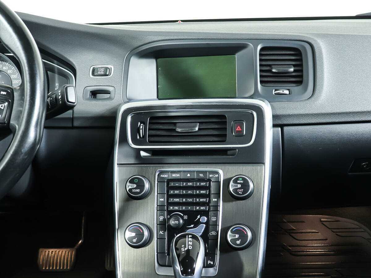 Volvo S60 с пробегом — 2013 год. Фото: #10