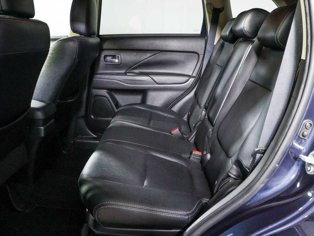 Mitsubishi Outlander с пробегом — 2018 год. Фото: #8