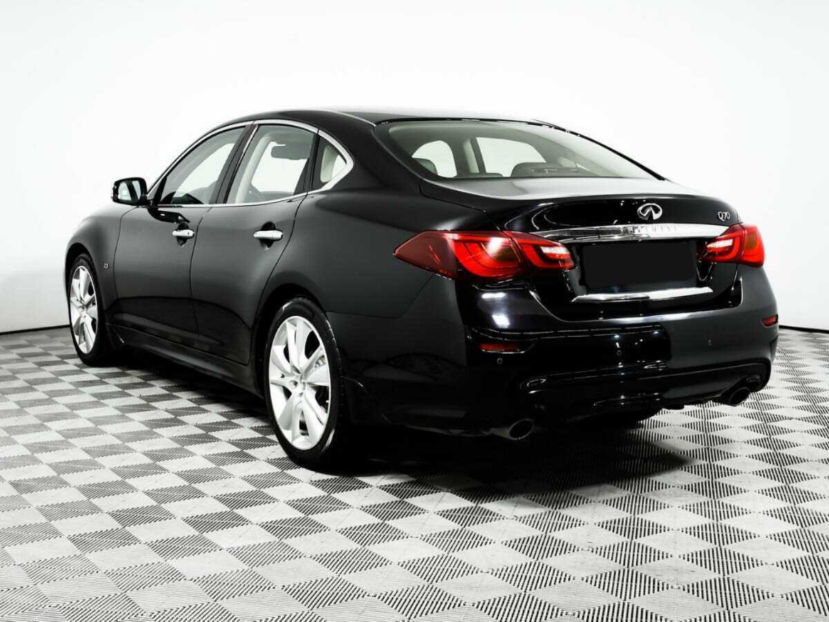 Infiniti Q70 с пробегом — 2016 год. Фото: #6