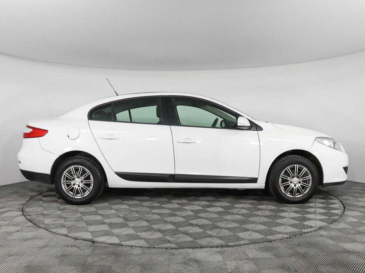 Renault Fluence с пробегом — 2013 год. Фото: #3