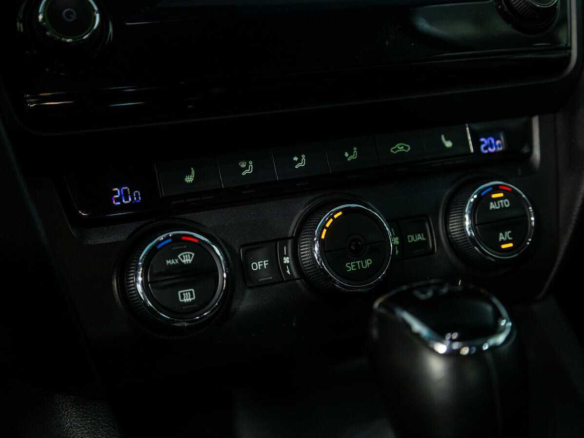 Skoda Octavia с пробегом — 2015 год. Фото: #15