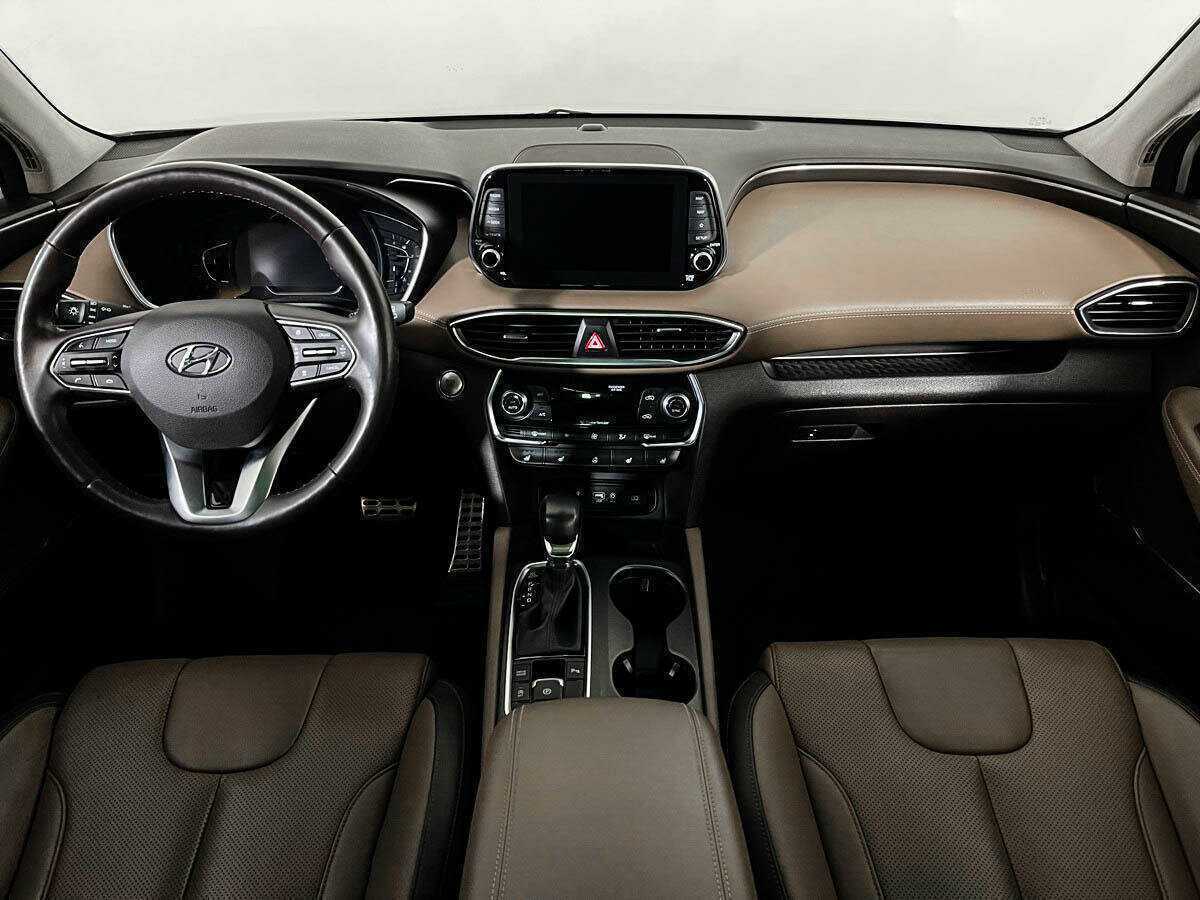 Hyundai Santa Fe с пробегом — 2018 год. Фото: #12